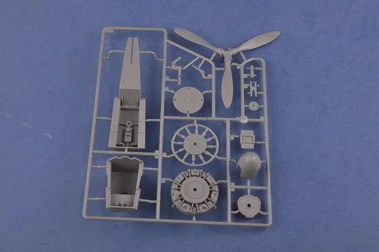 Hobbyboss 1/18 81802 Комплект модели Focke-Wulf FW190A-5