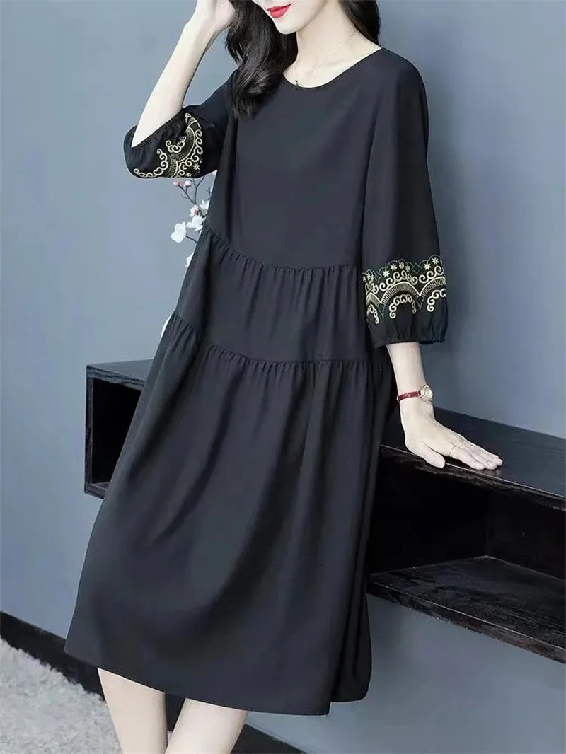 

Crewneck Embroidery National Style Upscale Dress New 2023 Spring and Autumn Women's Retro Stitching Loose Thin Skirt Solid Color