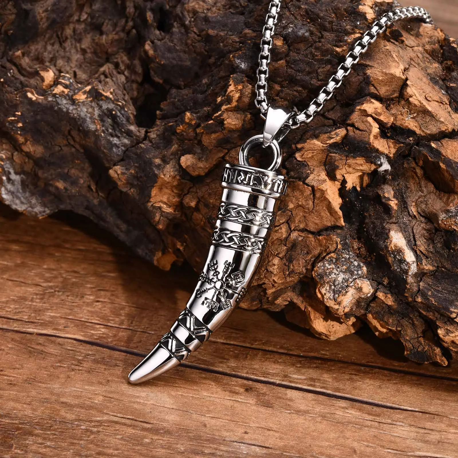 

Cool Punk Viking Horn Necklaces for Men, Waterproof Stainless Steel Norse Celtic Knots Compass Pendant Collar, Amulet Gifts