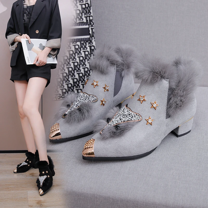 

Женские зимние ботинки, Зимние Модные женские ботинки с металлическим острым носком, женские плюшевые ботильоны на толстом каблуке, металл...