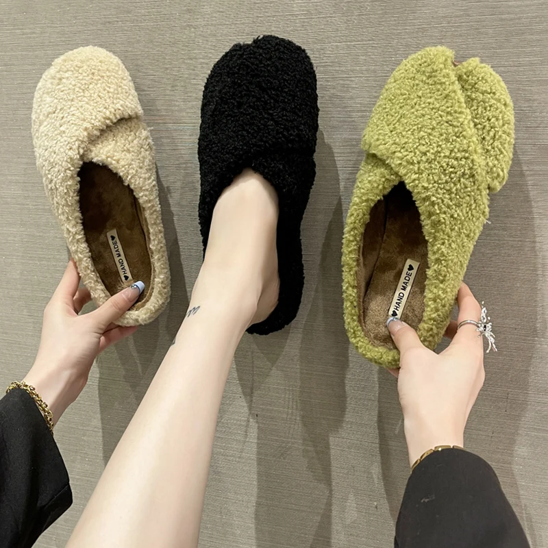 

Flat Shoes Female Womens Slippers Outdoor Low Flock Winter Footwear Pantofle Fur Flip Flops Slides Cover Toe Fashion 2022 Plush