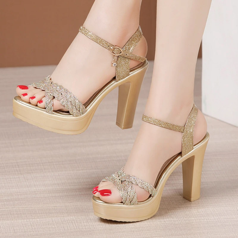 

Plus Size 32-43 Peep Toe Bling Rhinestone Wedding Shoes Summer Platform Sandals 2022 Fashion High heels Sandals Ladies Moedel
