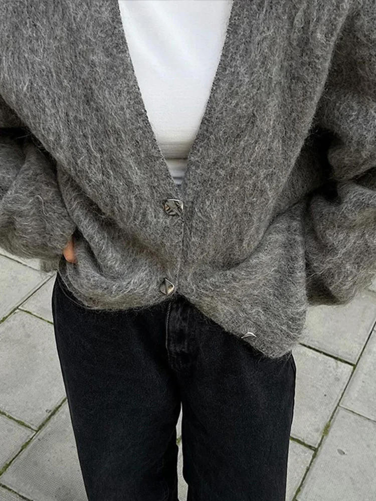 Casual Knitted Solid V-neck Cardigan Women Retro Loose Plush Single Breasted Sweaters Female Autumn Winter Elegant Knitwear