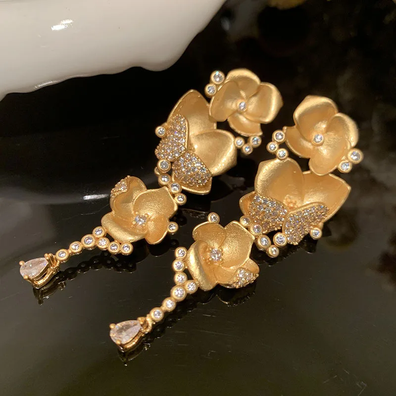 

Популярные серьги в европейском и американском стиле INS золотистая роза супер блестящие матовые серьги в средневековом стиле длинные Феи Б...