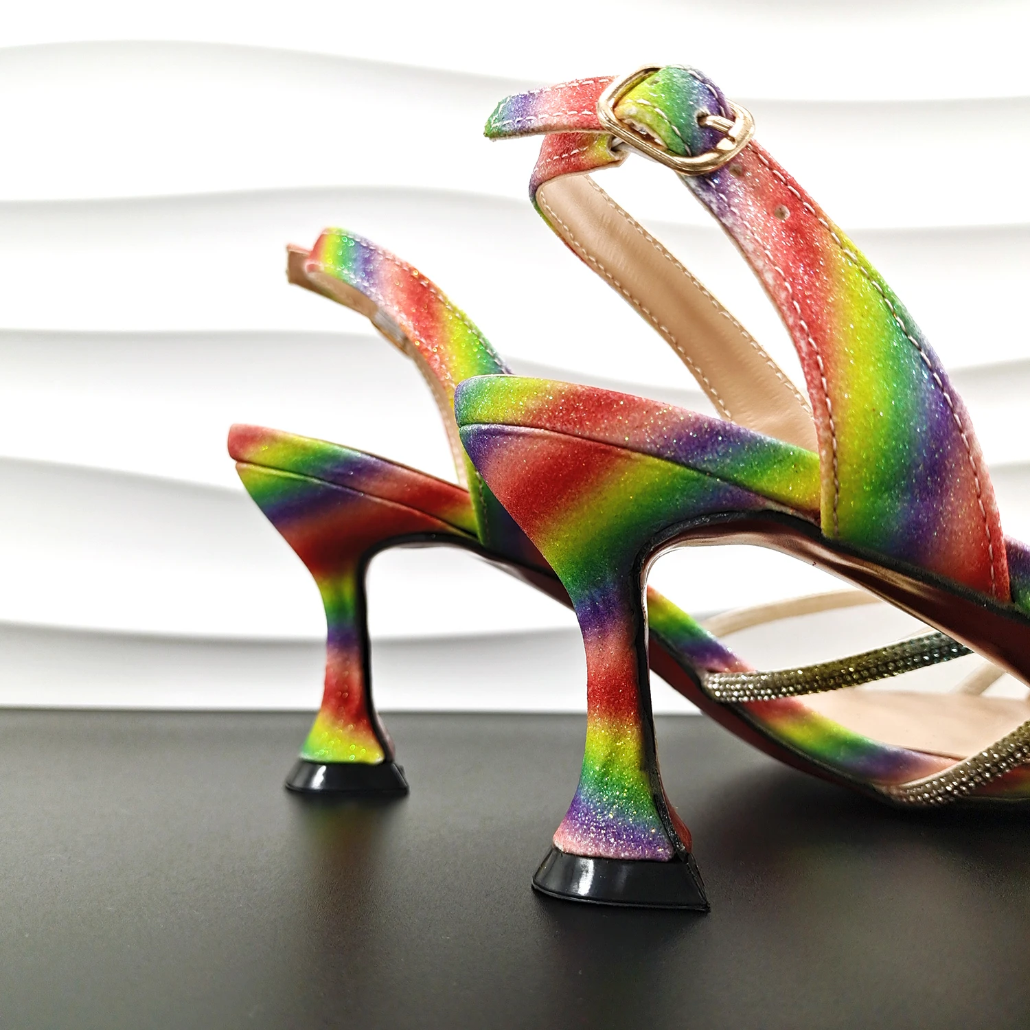 Новые нигерийские яркие блестящие декоративные женские сандалии на высоком