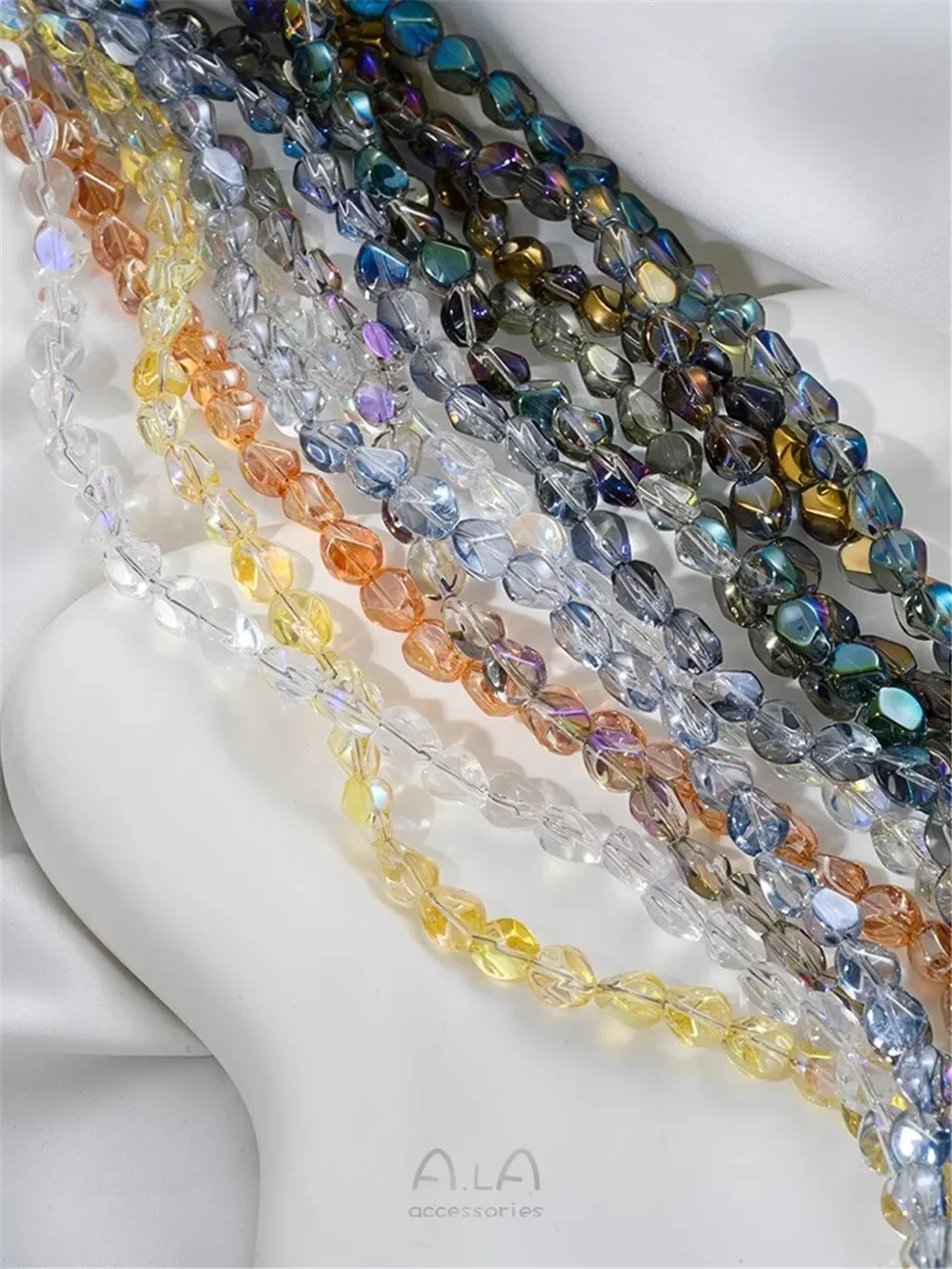 Браслет из свободных бусин ручной работы красочный кристалл неправильной