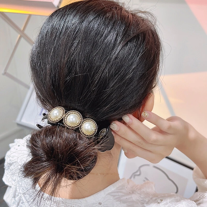 

Women Ponytail Holder Hair Claw Barrettes Banana Clip For Girls Hairpins Headwear Fashion Claw Clips Pearl Hair Accessories