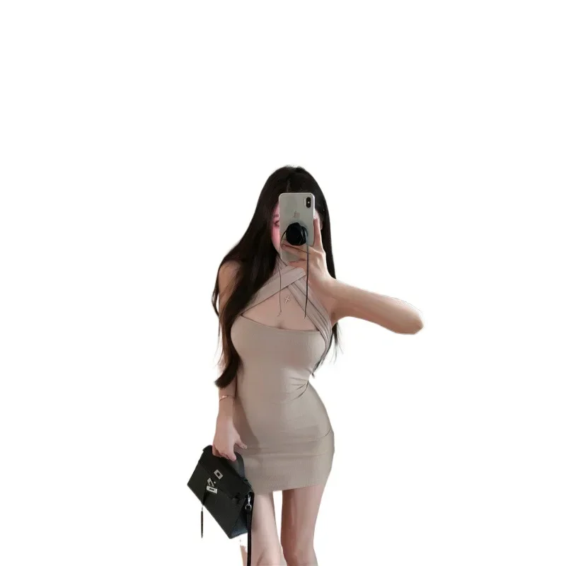 Платье Pure Desire с облегающим поясом и вырезом через плечо эффективное для