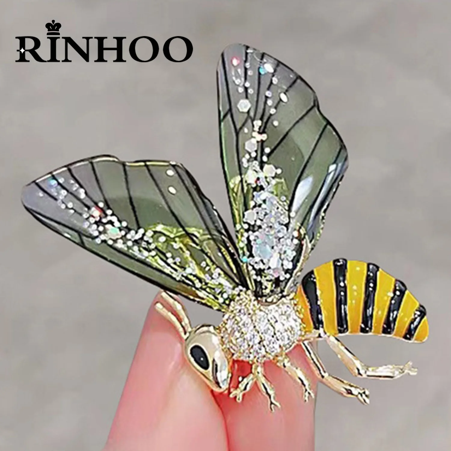

Rinhoo Fashion Transparent Acrylic Wings Bee Brooches For Women Shiny Crystal Rhinestone Insect Animal Lapel Pins Party Jewelry