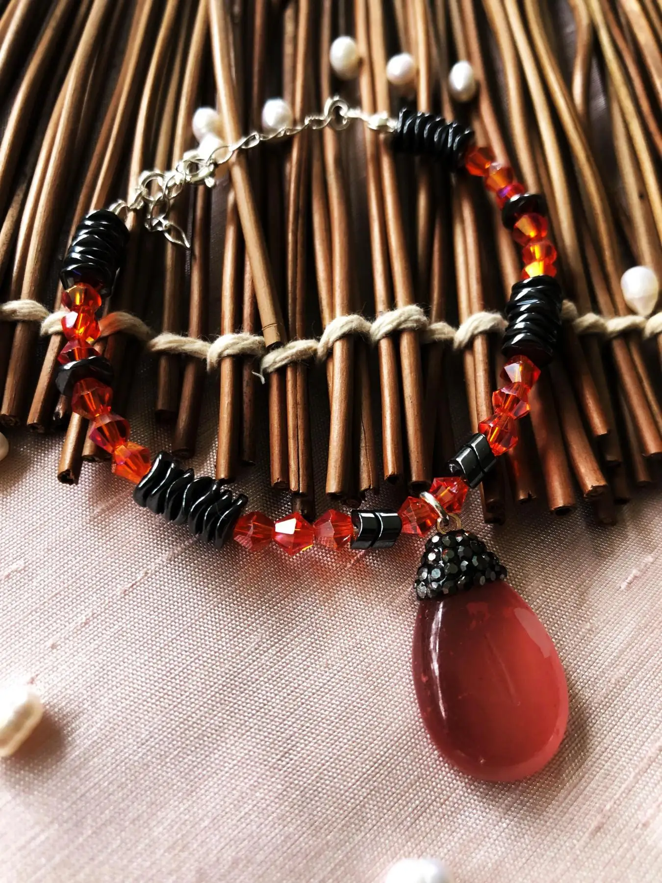 

Luxury Collection with Cat 'S Eye, Crystal And Hematite Stone 925 Sterling Silver Women Handmade Bracelet Lxdr49