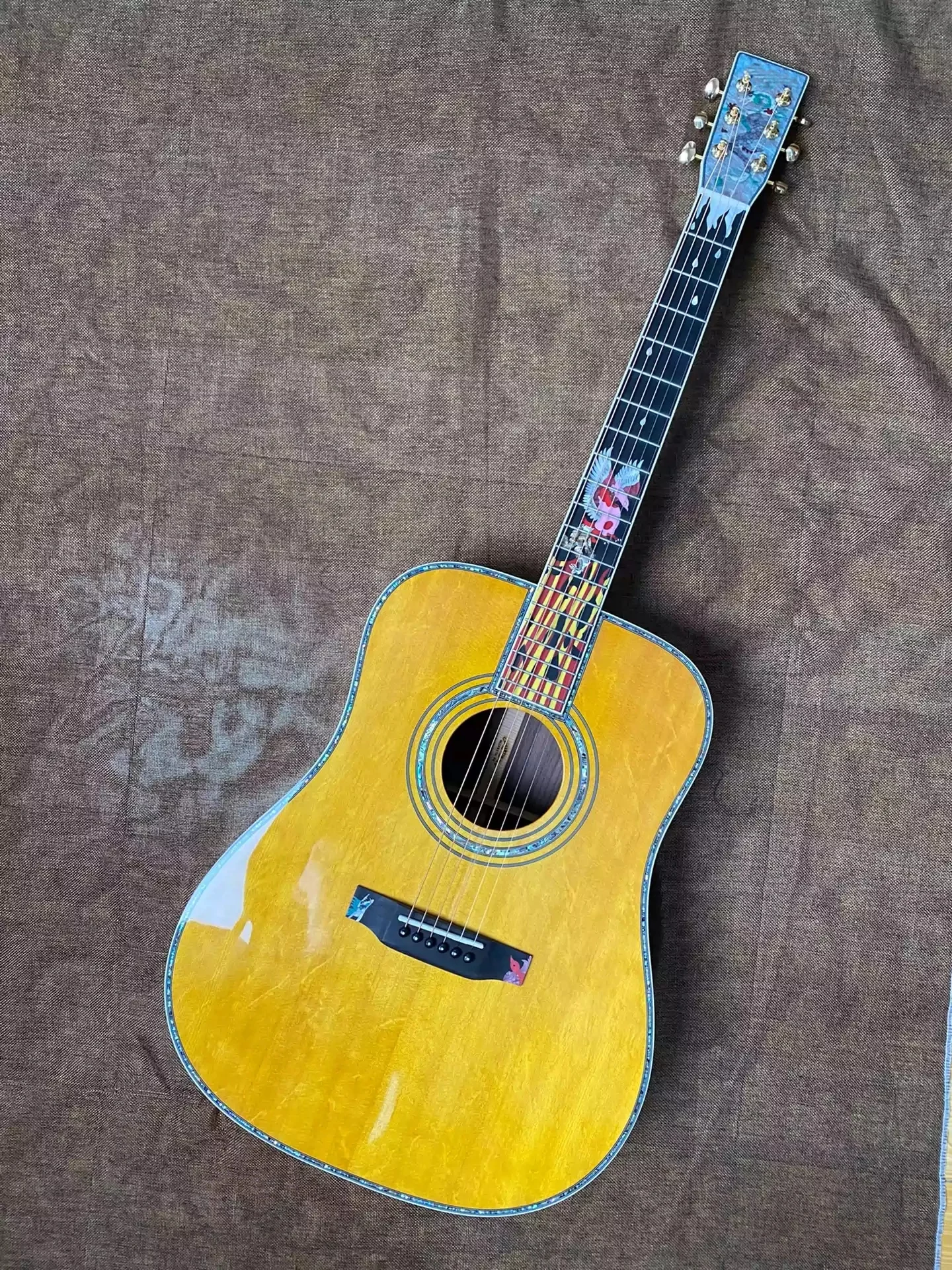 41-дюймовая серия D45 ограниченная акустическая гитара с накладкой из цельного