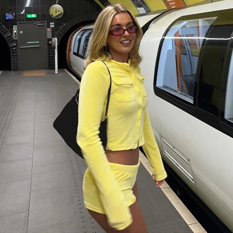 Кардиган с длинным рукавом короткий топ открытым животом шорты пикантный