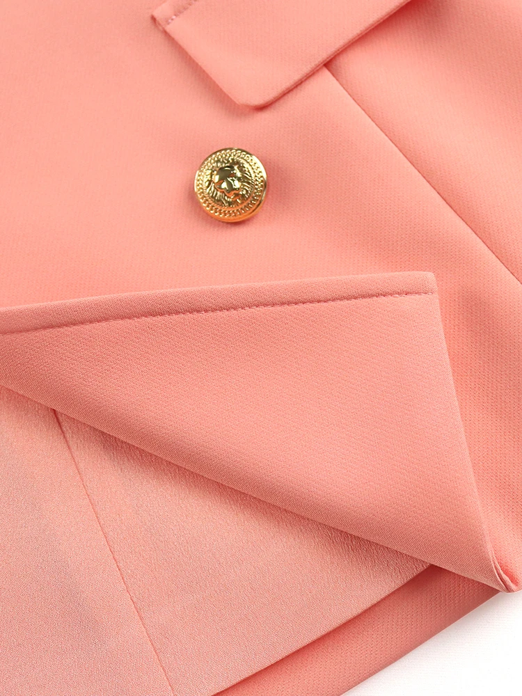 Рисунок 5 - Женский офисный Блейзер и брюки с широкими штанинами