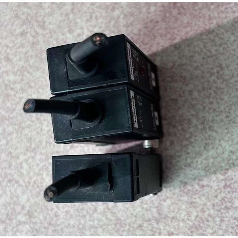 Подержанный фотоэлектрический сенсорный переключатель BM3M-TDT1 протестирован