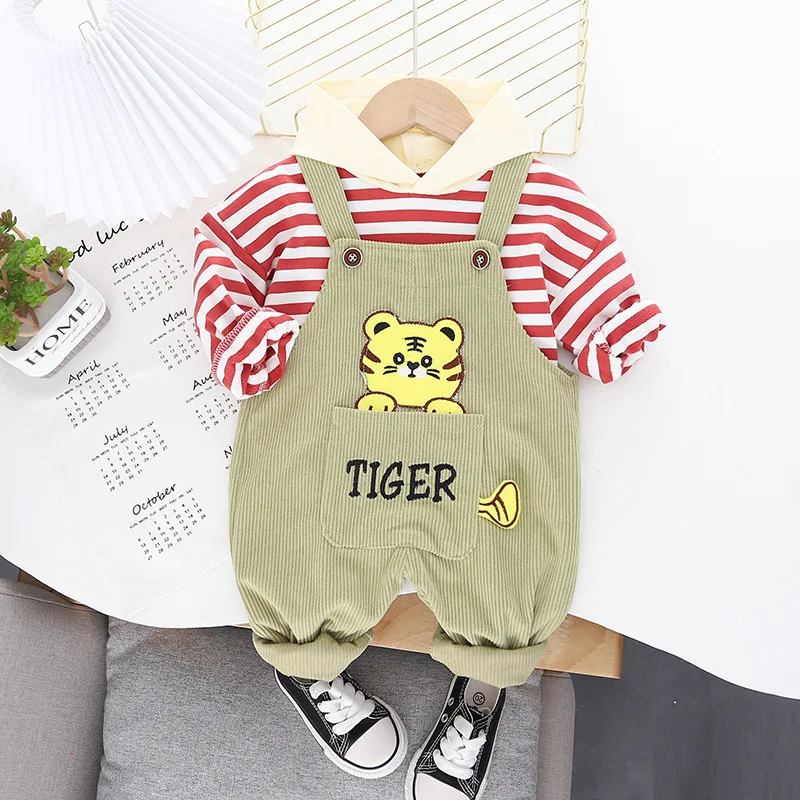 

Осенний повседневный комплект одежды для маленьких мальчиков с героями мультфильмов, детская одежда, детский Полосатый пуловер с длинным рукавом, комбинезоны, одежда для малышей