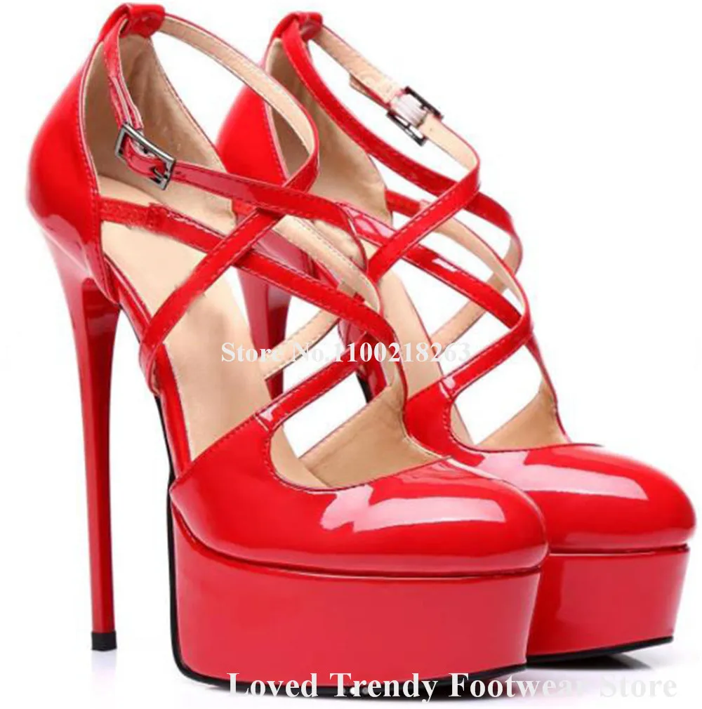 Туфли-лодочки из лакированной кожи с круглым носком на высокой платформе