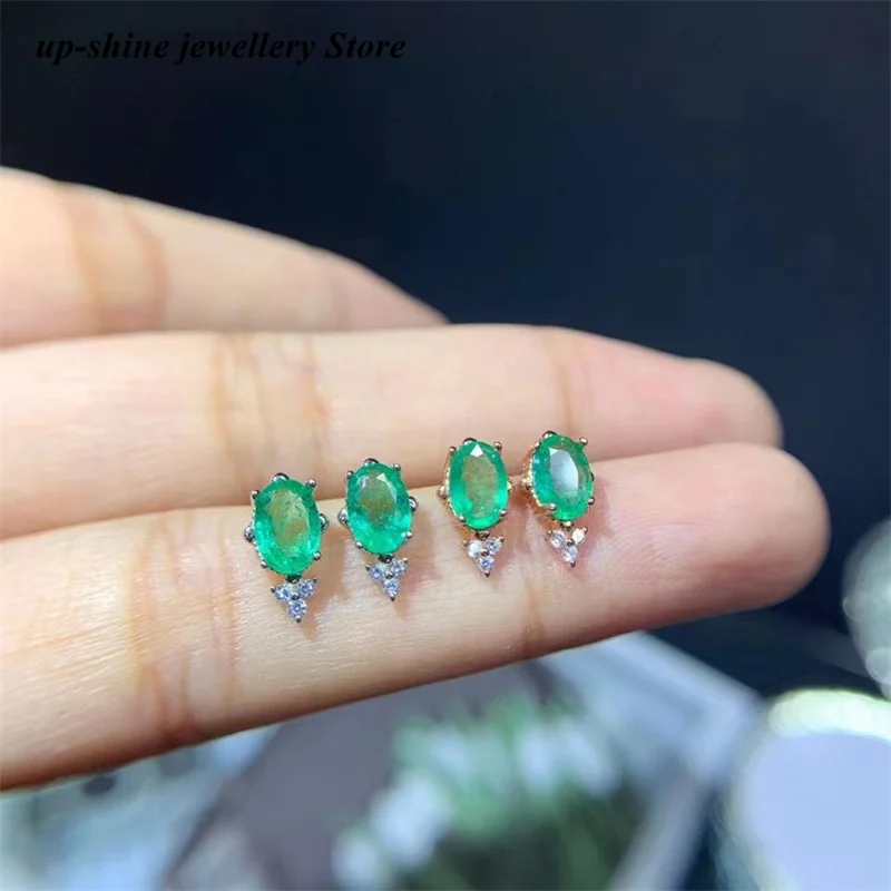 

Женские серьги из серебра 925 пробы с натуральным изумрудом