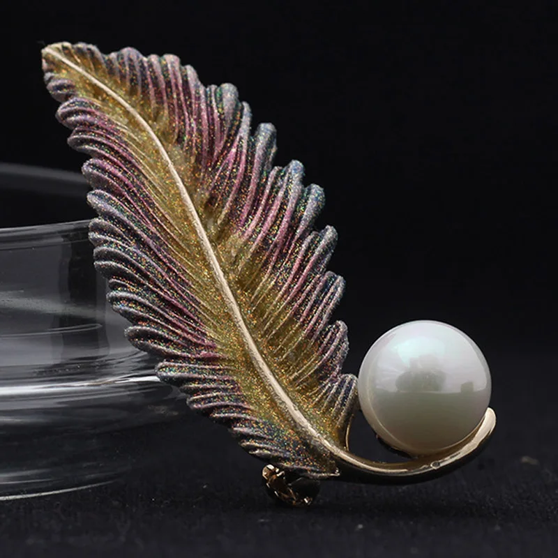 

Donia Jewelry European and American Court Retro Pearl Leaf Brooch Perfect Enamel Christmas Pin