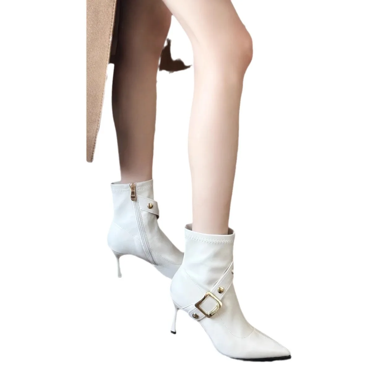 Женские резиновые сапоги дождевого цвета на высоком каблуке из искусственной