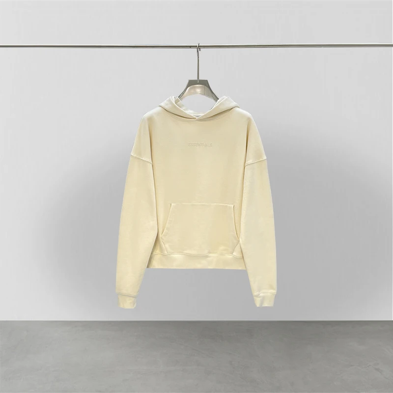 Рисунок 3 - Модный классический базовый свитшот с капюшоном