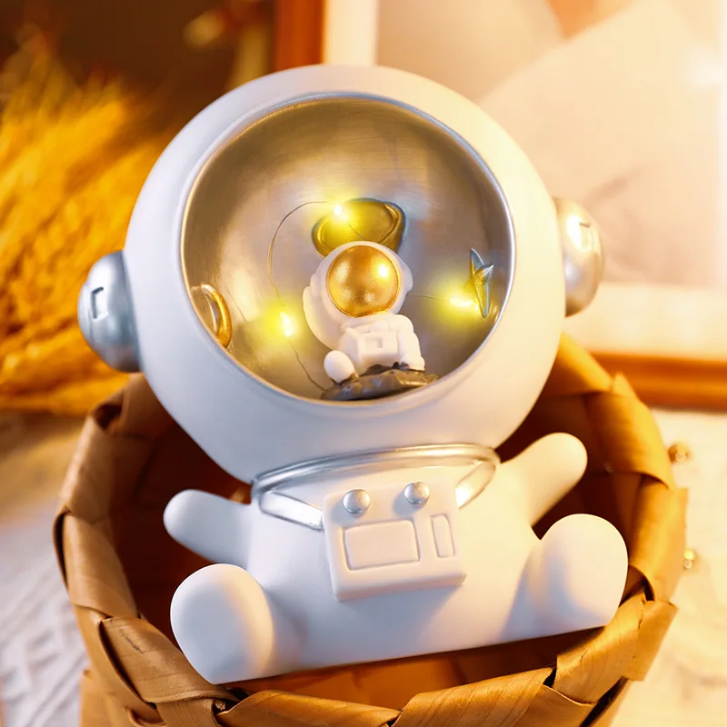 

Creative Children Astronaut Astronaut Night Light Piggy Bank Piggy Bank Graduation Season Gift Astronaut Ornament
