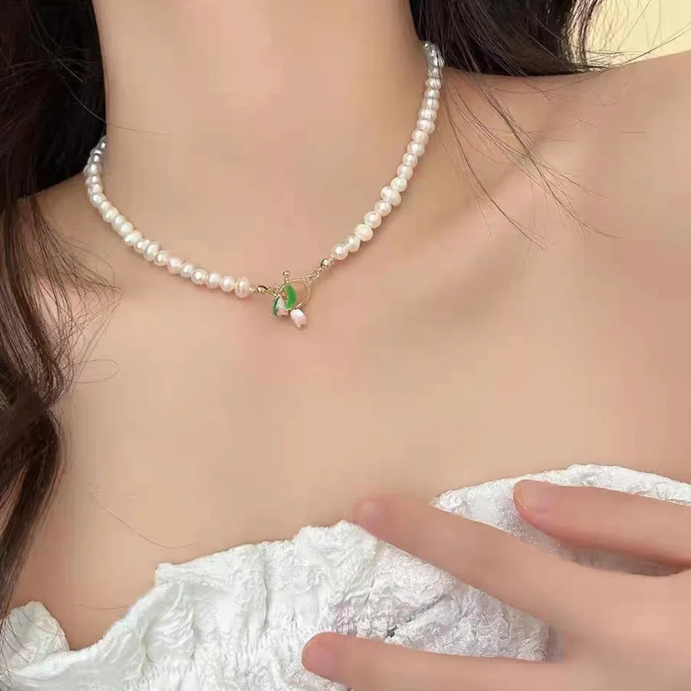 

French Light Luxury Tulip Flower Necklace For Women Exquisite Imitation Pearl Rose Tassel Clavicle Chain Choker Charm Jewelry