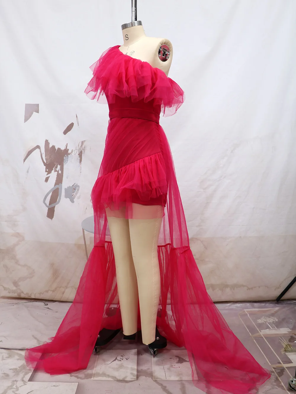 2023 Bright Red Mini Club Party Dress One Shoulder Sexy Cocktail Dress Special Occasion Fashion Show Prom Dress Two Piece