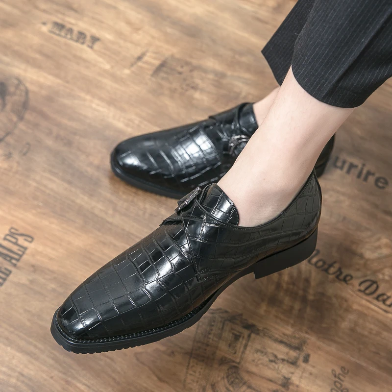 

Black Crocodile Pattern Luxury Brand Leather Shoes Men Loafers Casual Shoes Slip on Oxfords Men Shoes Pointed Moccasins Shoes