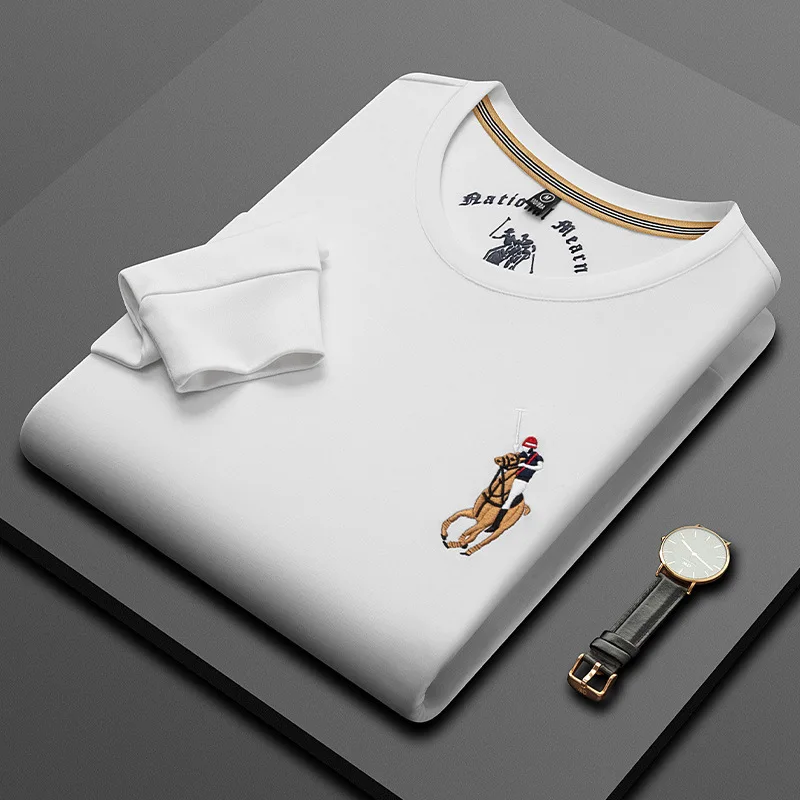 Рисунок 3 - Красивый и универсальный мужской свитер