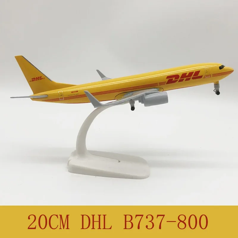 Масштабная модель самолета B737 DHL 1:200