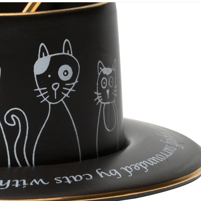 Взлома cup cat. Чашечки для кошек. Красивые кружки с кошками. Коп Кэт чашки. Наклейки контур белые коты в чашке.