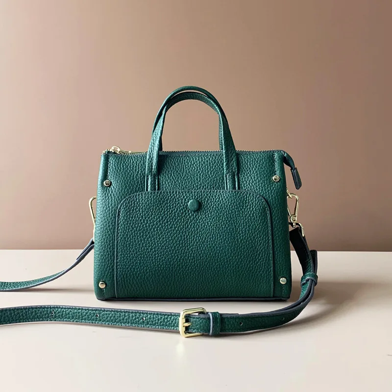 

2022 New Women's Bag Cow Leather Handheld Single Shoulder Messenger Small Fashion Leisure Leather Women's Bag