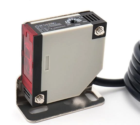 

10V-250VDC/AC 5wires E3JK-DS30M1 series Diffuse reflection photoelectric sensor Infrared mirror reflection proximity switch