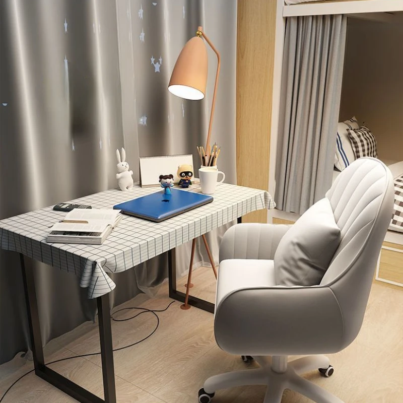 Удобное офисное кресло со спинкой с длинным сиденьем для студенческого