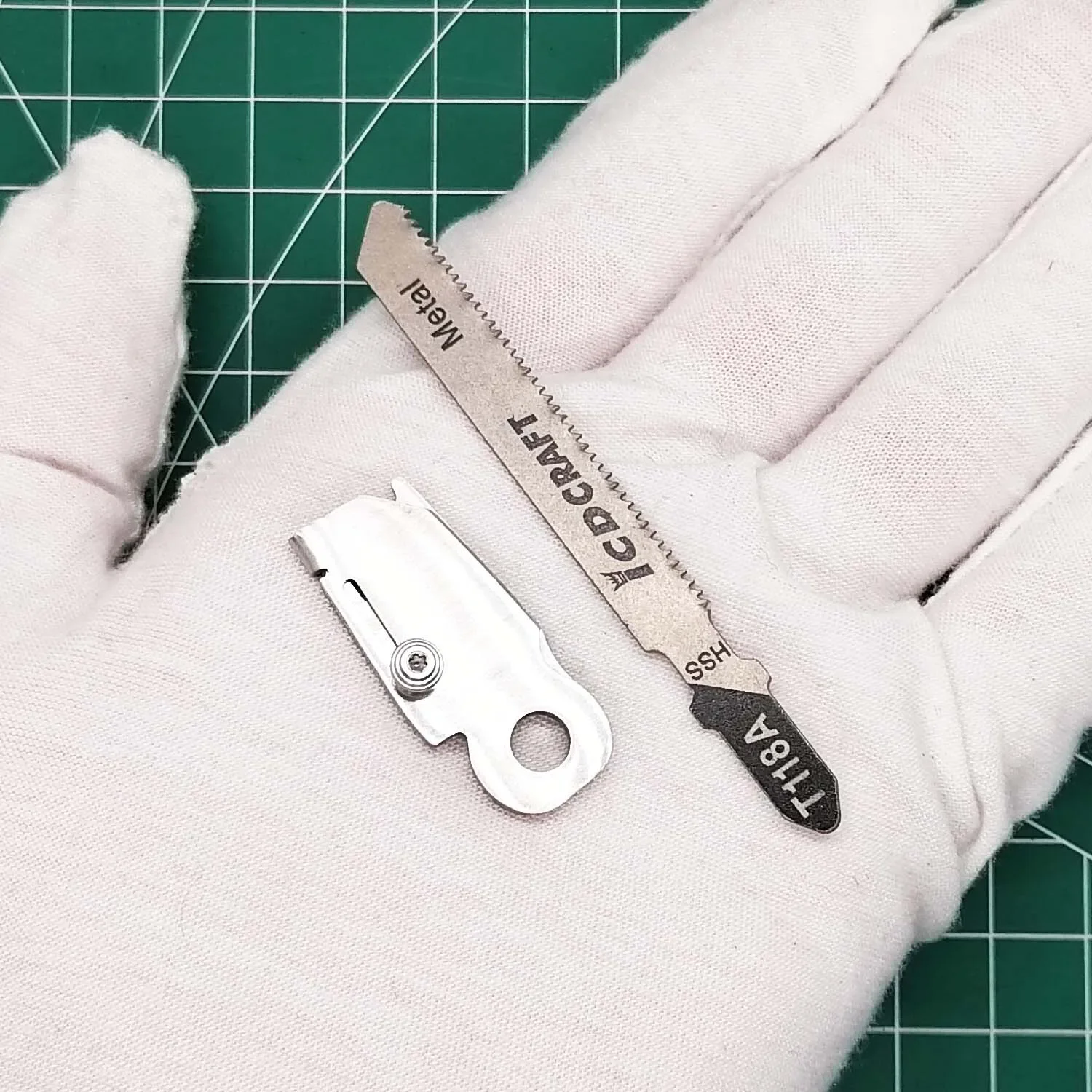 

Держатель для пилы Leatherman CHARGE TTI