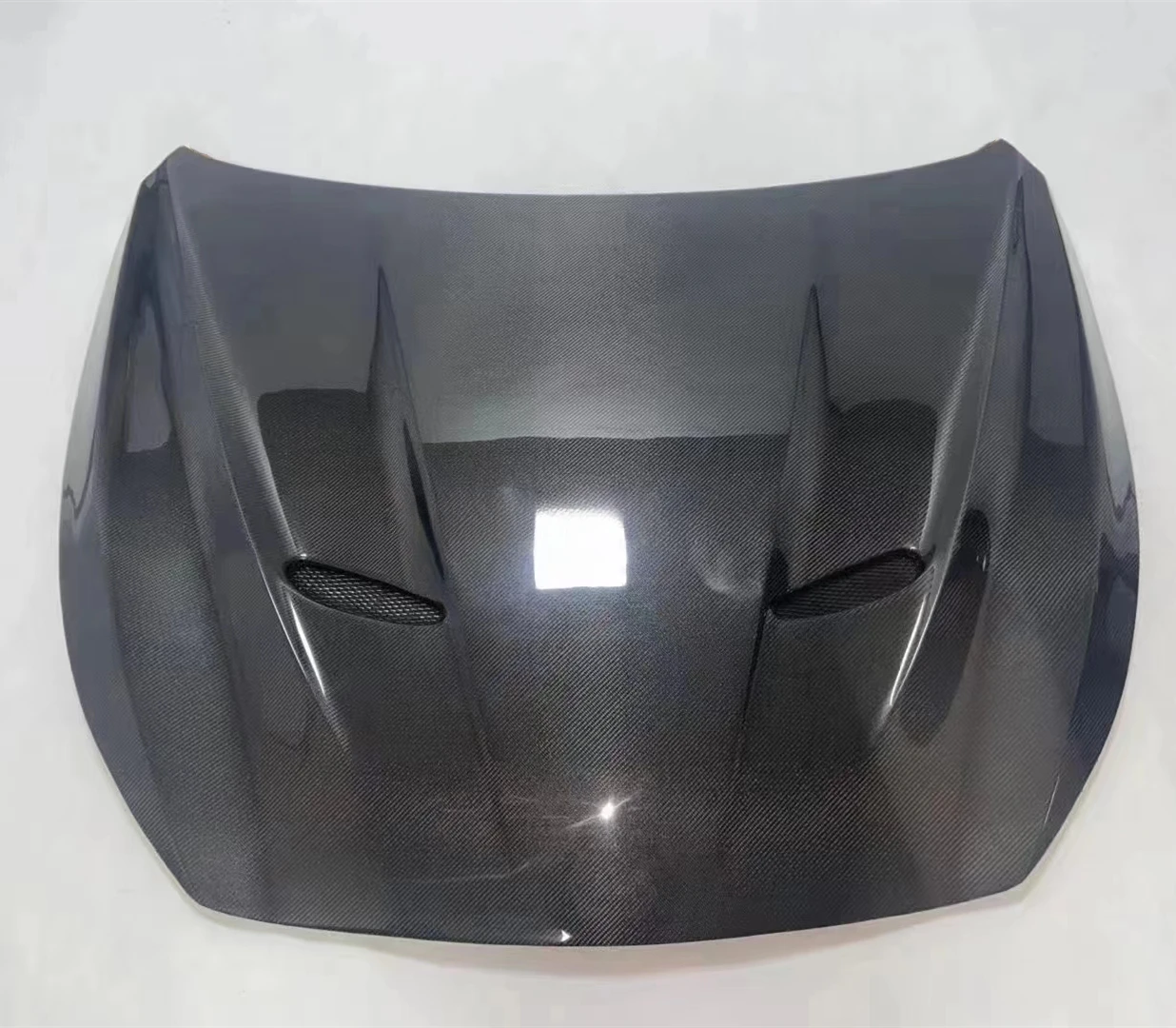 Хорошая цена мокрое углеродное волокно передние и задние губы капот двигателя