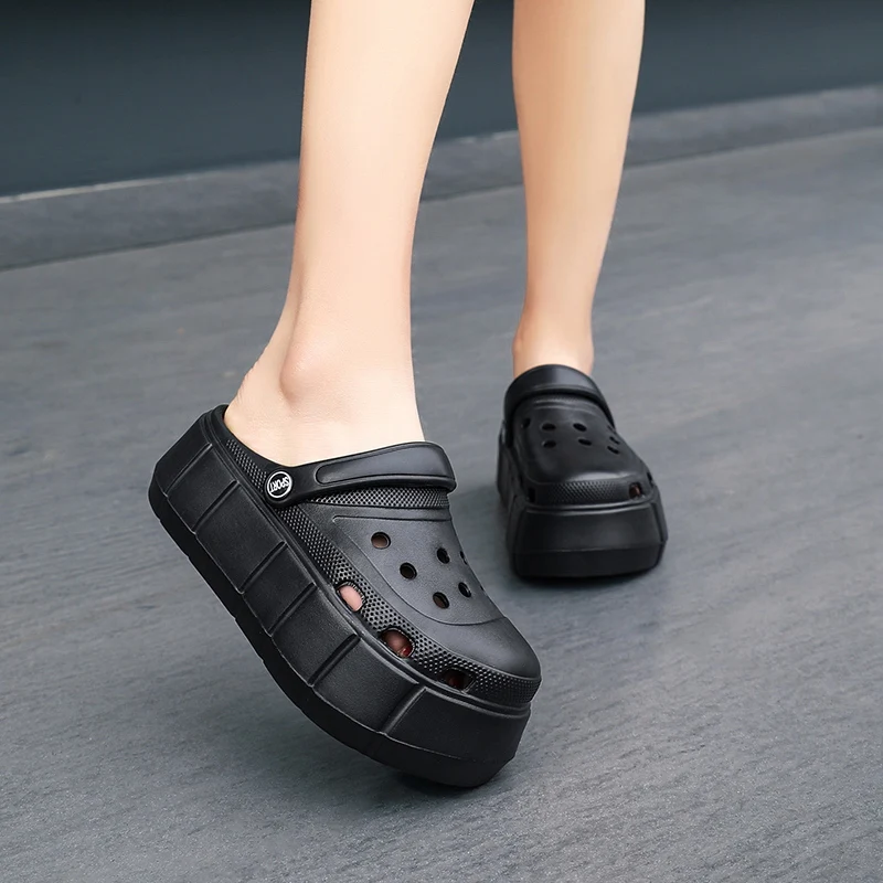 6CM Thick Sole Hollowed-out Outdoor Clogs Women Sandals Women Slippers Summer Beach Sandals For Girls Summer Fashion Simple Shoe