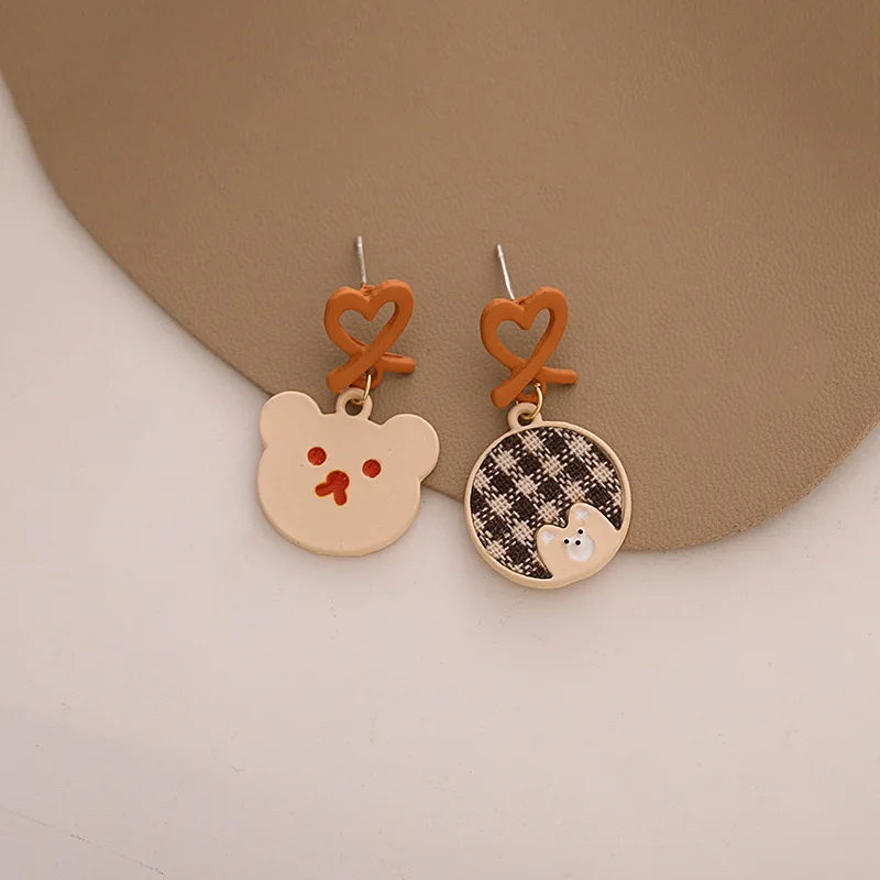 

Lolita earrings new trendy small and simple earrings cute bear earrings