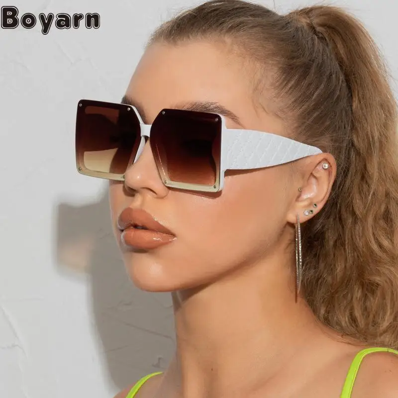 

Boyarn Steampunk Fashion Large Frame Square Sunglasses Women's Trendy Rice Nail Sunglasses Ins Wind Street Photography Sung