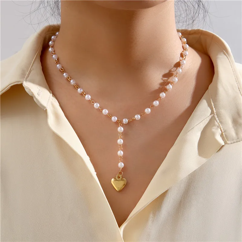 

Elegant Pearl Butterfly Necklace Choker For Women Vintage Gold Color Heart Pendant Necklaces Fashion Wedding Jewelry 2022 New