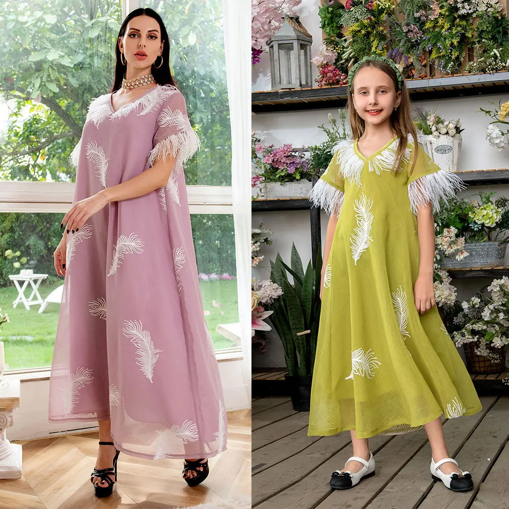 Robe Femme Musulmane Fashionable Ladies V-neck Short Sleeve Feather Embroidery Dress Middle East Gauze Abaya Vestidos Largos