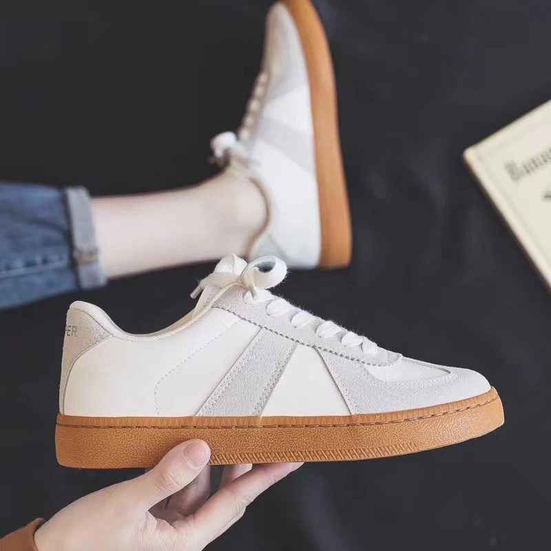 Dexun White Shoes 2023 Spring And Autumn New Lace-Up Leather Plus size 41-44 Leisure Sports Couples Single Shoes Women