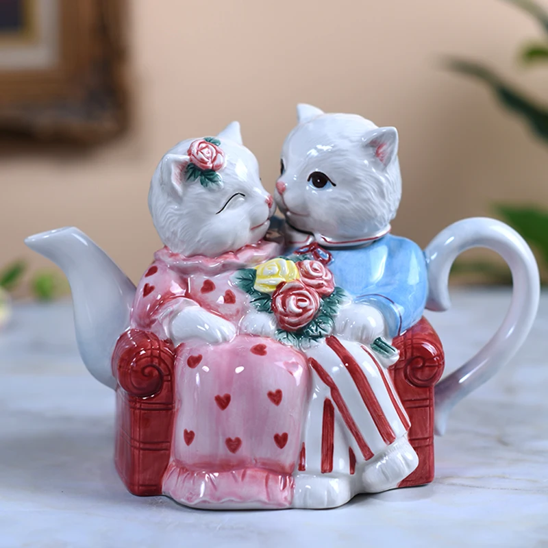 Ceramic Sculpture Couple Cat Teapot Coffee Pot Valentine's Day Present Wedding Gifts Crafts Room Decoration Porcelain Figurine