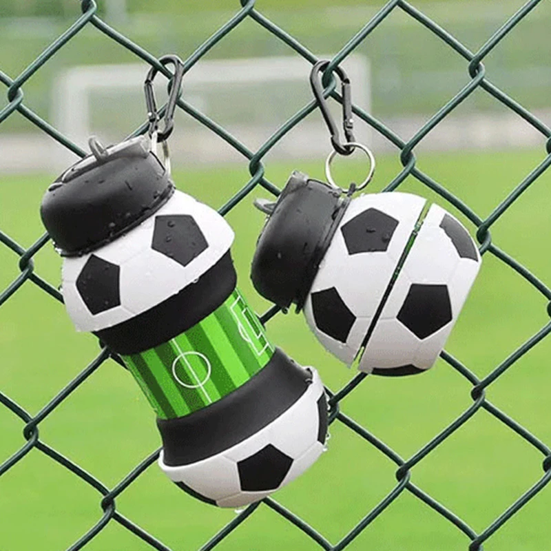

550ml Foldable Football Kids Water Bottles Portable Sports Water Bottle Football Soccer Ball Shaped Water Bottl Silicone Cup