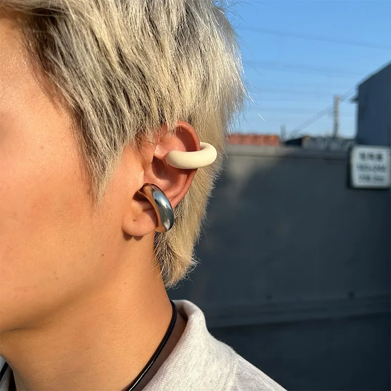 Новинка 2024 акриловый зажим для ушей в стиле киберпанк ювелирные изделия мужчин и