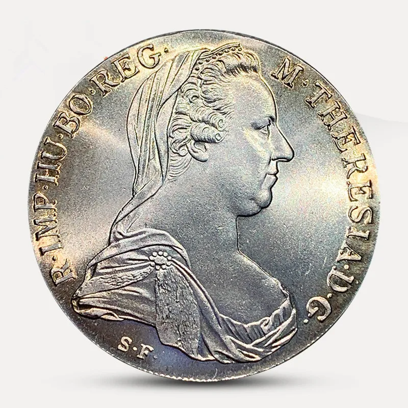 

1780 австрийских монет с красочным покрытием, посеребренные на белой меди