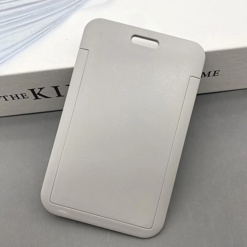 

Раздвижная обложка для бейджа