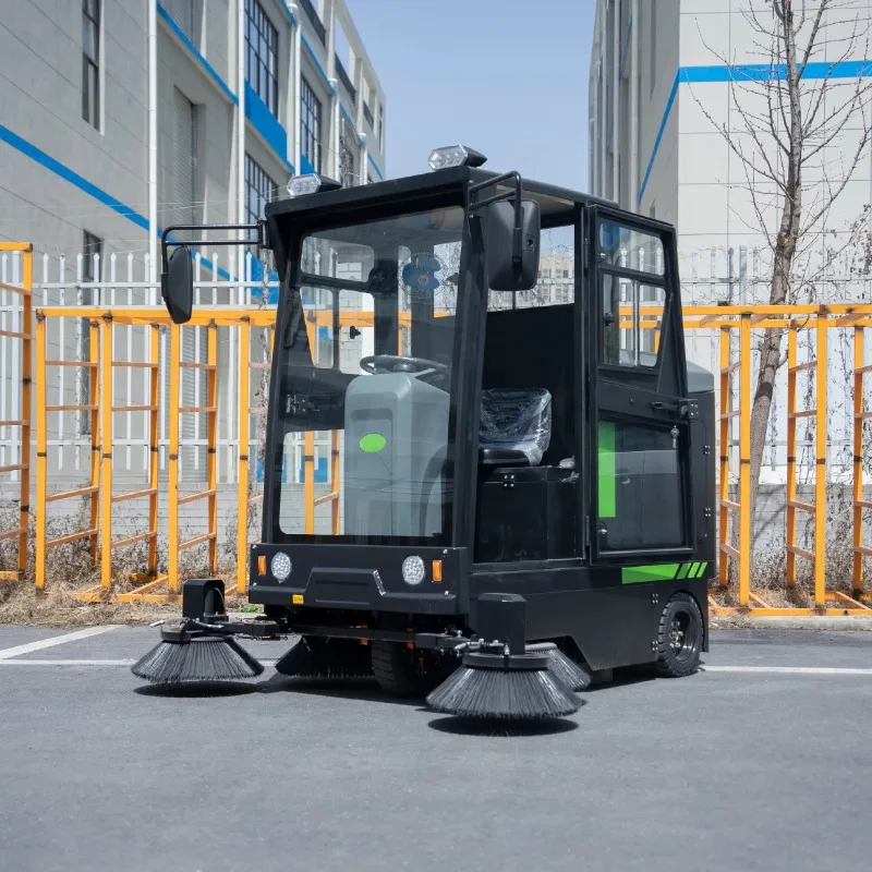 Фото YX-16A Новая модель уличной подметальной машины: хит продаж, промышленная подметально-уборочная машина для улиц, рынков и школ, с возможностью управления сидя. №5