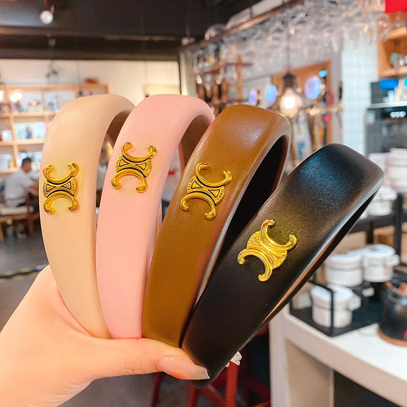 

Triumphal Arch Leather Sponge Hairband (korean Version Of Dongdaemun) Is Versatile, Retro Headband Simple And Fashionable