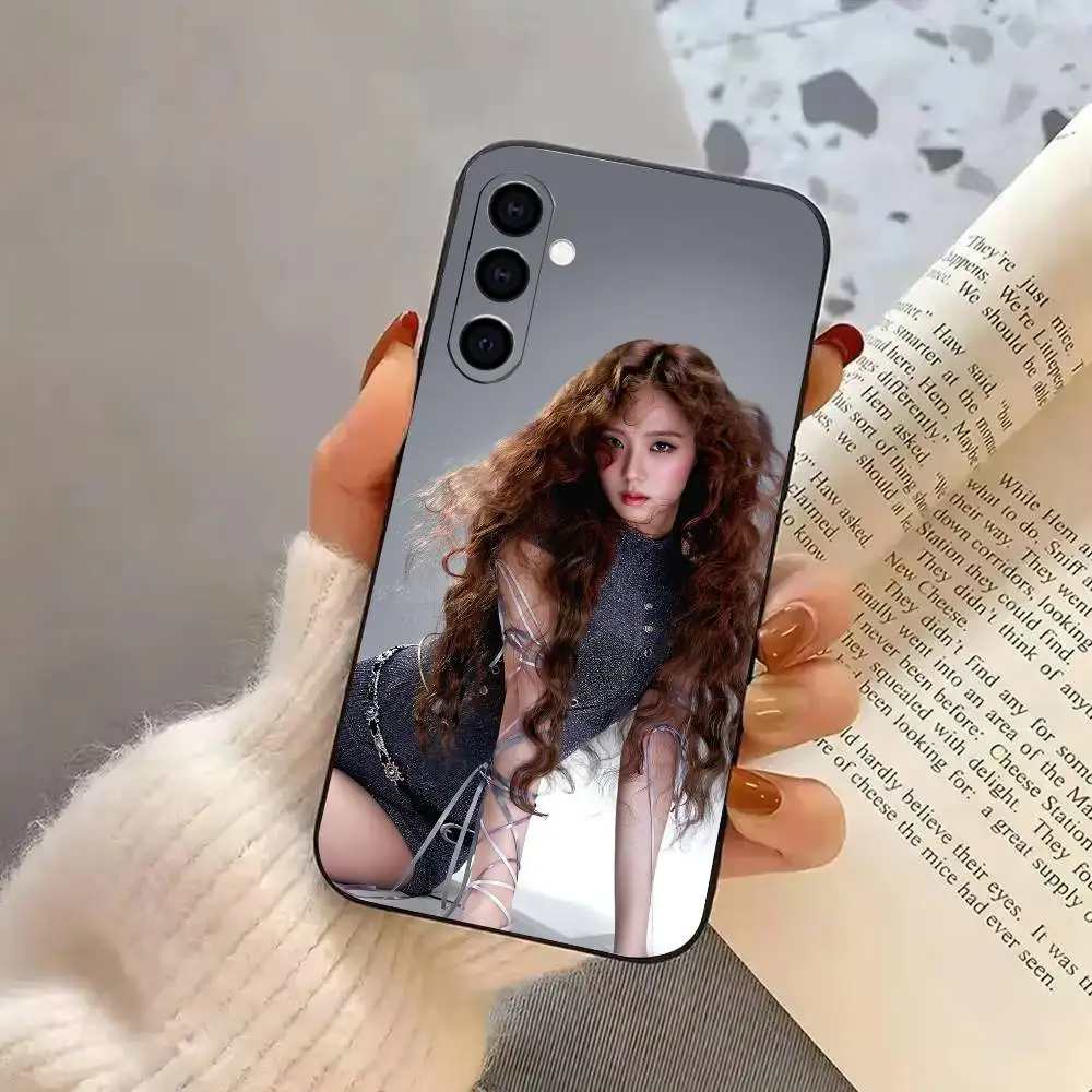 Фото Чехол для телефона K-Kpop K-Kim J-Jisoo для Samsung Galaxy A73, A72, A71, A70, A53, A52, A51 и других моделей, мягкий черный чехол. №4